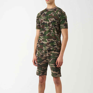 Ensemble décontracté deux pièces pour homme avec logo personnalisé, t-shirt et short respirants surdimensionnés, style streetwear, séchage rapide - Product Image 2