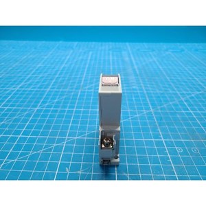 Disjoncteur monophasé Mitsubishi CP30-BA 1P 0.5A – Pièce détachée d'équipement semi-conducteur d'occasion - Product Image 3