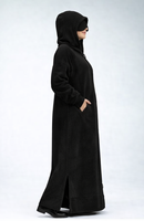 Maßgeschneiderte Damen Winter Fleece Kapuzen-Abaya US EU Luxus Dezentes Abendkleid mit Langen Ärmeln Bodenlang Schwarz mit Taschen OEM Großhandel