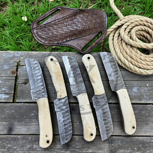 Cuchillo de caza estilo vaquero de acero de Damasco hecho a mano, con hoja fija de punta caída de 7 pulgadas, con empuñaduras de resina acrílica, OEM - Product Image 5