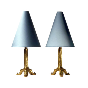 Lampe de table traditionnelle en laiton avec abat-jour conique en tissu bleu, ampoule LED E26, commande par interrupteur, lampe décorative pour chambre à coucher - Product Image 1
