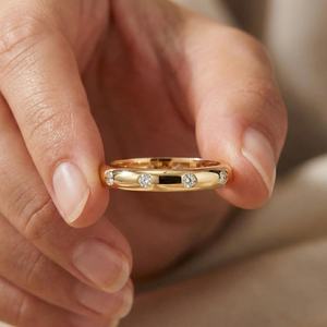 Anillo Apilable de Diamantes de Corte Redondo, Oro Sólido de 10K, Joyería Fina con Diamantes Cultivados en Laboratorio para Mujer, Regalo de Aniversario o Boda para Ella - Product Image 3