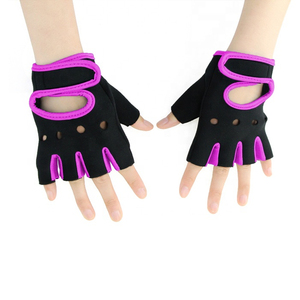 Gants de protection demi-doigts pour la course, la gym, le fitness et l'haltérophilie – Vente en gros, personnalisables, haute qualité, professionnels - Product Image 3