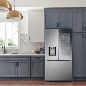 LG 28 pies cúbicos Refrigerador de 3 Puertas Francesas con Dispensador Alto de Hielo y Agua, Profundidad Estándar, Acero Inoxidable - Product Image 5
