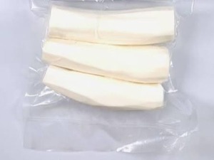 Approvisionnement Stable : Manioc Entier Congelé de Haute Qualité, Naturel, Riche en Glucides, Racine de Tapioca IQF - Product Image 1