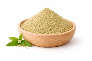 Poudre de Bhringraj pure séchée, moutonnée finement, poudre botanique pour la vente en gros et l'exportation - Product Image 6