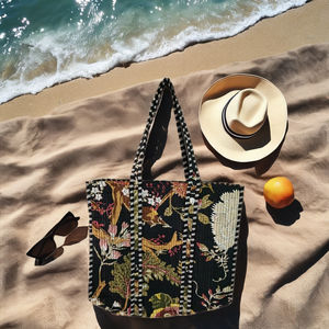 Hermoso Bolso de Hombro de Algodón Acolchado Kantha, Bolso Tote de Diseñador para Mujer con Cierre de Cremallera y Bolsillo para Viajes y Compras - Product Image 1