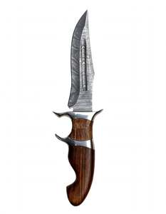 Couteau utilitaire à lame fixe en acier Damas fait main, manche ergonomique en bois, outil de découpe de viande pour barbecue en extérieur - Product Image 1