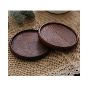 Des designs en bois naturel sont disponibles en sous-verres en bois, des tapis magnifiques et tendance. - Product Image 1