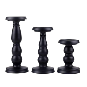 Nuevo Candelabro Decorativo para Decoración del Hogar, Acabado Negro Mate, Portavelas de Aluminio Fundido, Hecho a Mano y Personalizado - Product Image 1
