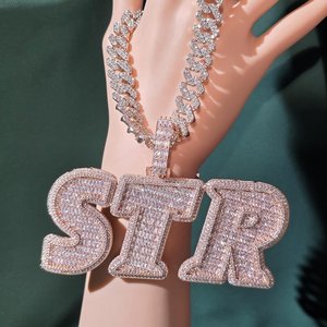 Collier Pendentif Personnalisé avec Nom Sertie de Diamants Moissanite Style Hip Hop Bling pour Hommes - Product Image 1