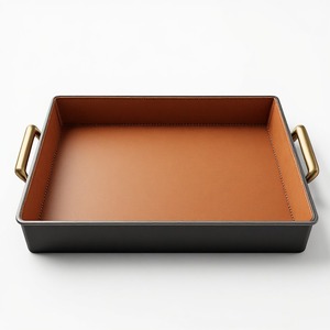 Plateau en cuir artisanal de qualité supérieure, conçu pour un service élégant et une organisation de table raffinée, avec une texture raffinée et un attrait intemporel - Product Image 1