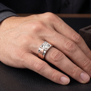 Bague de fiançailles et de mariage personnalisée OEM pour homme, solitaire en diamant de laboratoire bicolore |   Or rose blanc 14 carats plaqué rhodium certifié IGI - Product Image 2