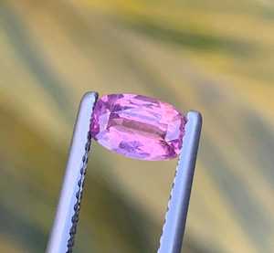 พลอยบลูโทแพซธรรมชาติทรงคุชชั่นสำหรับทำเครื่องประดับ Zubeda Gems พร้อมใบรับรองจากผู้เชี่ยวชาญ  มีเอฟเฟกต์ตาแมว ฟรีค่าประเมินจากบุคคลที่สาม - Product Image 3
