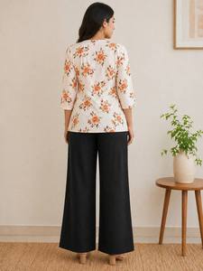 Ensemble chic en rayonne – Haut à imprimé floral de créateur avec pantalon palazzo - Product Image 4