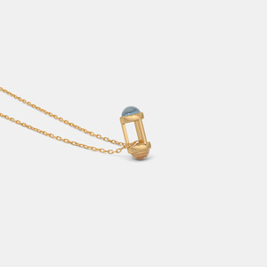 Collar con Colgante Geométrico de Cabujón Azul en Oro Amarillo - Product Image 5