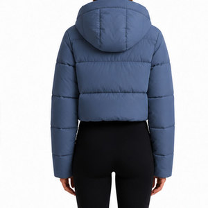 Abrigo de Invierno para Mujer con Ribete de Piel Sintética, Acolchado Térmico y Protección Impermeable y Cortavientos para Climas Fríos - Product Image 2