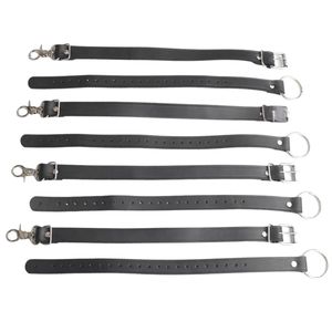 Harnais de retenue en cuir du poignet au dos avec ajustement réglable et boucles métalliques - Product Image 4