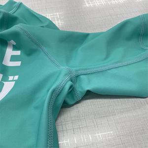 T-shirt de compression à manches longues pour homme, blanc et bleu, imprimé pixel, séchage rapide, en polyester, haut de sport unisexe pour adulte - Product Image 6