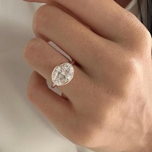 Bague signet en or massif 14 carats avec diamant ovale de 5,00 carats VS1 cultivé en laboratoire, bijou raffiné et parfait pour les fiançailles, une surprise pour elle. - Product Image 4