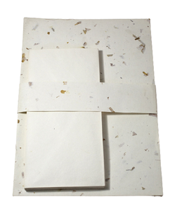 Papier Coton Recyclé Fait Main Sans Bois Sans Acide Effet Peau d'Oignon Vert Style de Vie Écologique A4 + Enveloppes Camelon Exports - Product Image 1