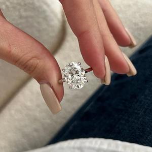 Bague solitaire en diamant ovale de 5 carats cultivé en laboratoire, bague de fiançailles classique en diamant ovale CVD de 5 carats, certifiée IGI - Product Image 6