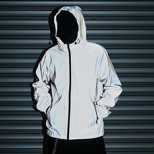 Veste coupe-vent unisexe réfléchissante imperméable à séchage rapide avec capuche, légère, pour la course et le sport, avec poches, style streetwear, faible MOQ - Product Image 3