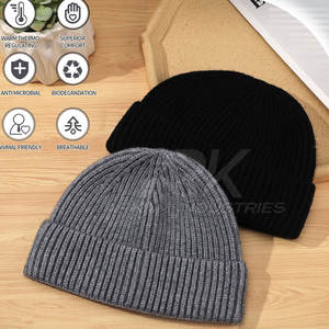 Gorro de Invierno Gris de Primera Calidad, Personalizable con Logotipo, Gorro de Punto Jacquard Cómodo y Personalizable - Product Image 4