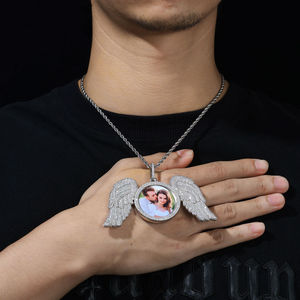 Colgante de Alas de Ángel con Diamante Cultivado en Laboratorio, Colgante con Foto Personalizada, Colgante de Pareja Personalizado, Colgante de Recuerdo Romántico, Regalo - Product Image 3