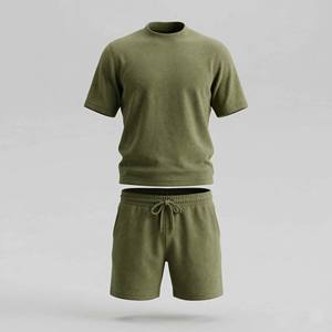 Conjunto de Verano Personalizado para Hombre en Verde Oliva Monocromático, Transpirable, de Felpa, Camiseta Minimalista de Cuello Alto y Manga Corta, Pantalones Cortos a la Medida - Product Image 1