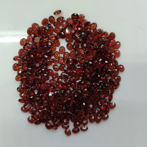 Granat rouge naturel 5x4MM, coupe ovale, pierre précieuse de qualité supérieure pour la fabrication de bijoux - Product Image 2