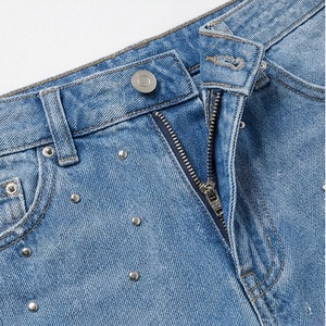 Shorts en jean pour femme, ourlet brut, strass, décontracté, respirant, streetwear, tenue d'été, couleur personnalisable, vêtement tendance de qualité supérieure - Product Image 4