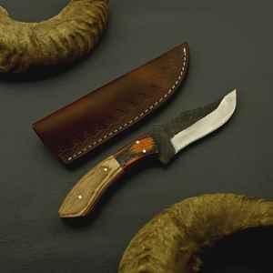 Cuchillos de Caza Profesionales Hechos a Mano con Mango de Hueso Premium, Hoja Fija para Bushcraft, Supervivencia al Aire Libre, Acero al Carbono - Product Image 4