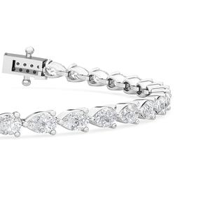Impresionante Pulsera de Tres Puntas con Diamante Cultivado en Laboratorio en Forma de Pera de 5.23 CTW en Oro Rosa - Product Image 4