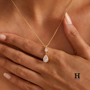 Pendentif élégant en diamant de laboratoire taille poire, collier minimaliste en or 14 carats pour femme - Product Image 1