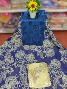 Impresión digital de tela de vestido Dirac suizo somalí n. ° 1 de calidad superior con color base de fondo marrón y diseño de bobina dorada - Product Image 6