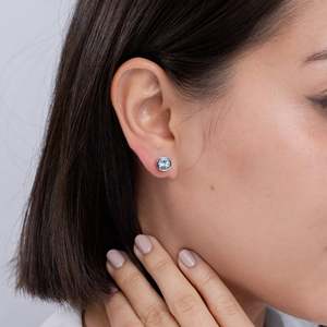 Pendientes de Oro Rosa de 14 Quilates con Aguamarina, Corte Redondo, Minimalistas, Joyería Fina para Mujer - Product Image 4