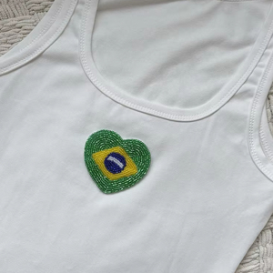 เสื้อยืด OEM ขายส่ง ผ้าฝ้ายออร์แกนิค 100% 220 กรัม พรีเมียม เป็นมิตรกับสิ่งแวดล้อม ปักโลโก้ แห้งเร็ว ใส่สบาย ระบายอากาศได้ดี ทรงปกติ - Product Image 1