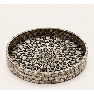 Bandeja Artesanal de Nácar con Incrustaciones de Concha Negra de Lujo, Mosaico Mandala, Bandeja Decorativa para Mesa de Centro y Decoración del Hogar - Product Image 5