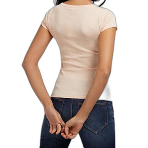 T-shirt beige à manches courtes et col rond pour femme, avec détails boutonnés, coupe classique, décontracté, pour l'été, 100 % coton biologique, respectueux de l'environnement - Product Image 5