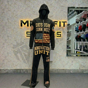 Conjunto Deportivo Personalizado para Hombre con Cierre, Diseño Premium, Ropa de Gimnasio Transpirable para Correr, Trotar y Entrenar - Product Image 1