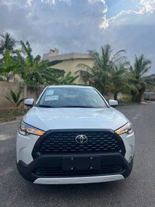 Toyota Corolla Cross LE AWD Usado 2025 - Product Image 1