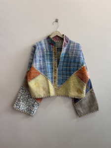 เสื้อแจ็คเก็ตแฮนด์เมดแบบคันธาหลากหลายแบบ สไตล์โบโฮฮิปปี้แบบกลับด้านได้ สำหรับผู้หญิง - Product Image 6