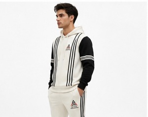 Survêtement pour homme confectionné en matière douce et résistante, avec une coupe confortable pour le sport, l'entraînement, la remise en forme et les tenues décontractées. - Product Image 6