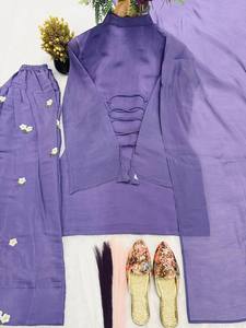Ensemble Kurta traditionnel indien pakistanais pour femmes en coton avec dupatta, broderie florale violette, coupe ample, longueur cheville, tenue décontractée - Product Image 6