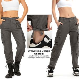 Pantalones Cargo clásicos duraderos para mujer con etiquetas personalizadas con múltiples bolsillos y bordados para aventuras al aire libre - Product Image 4