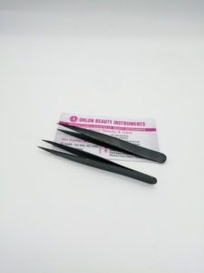 Juego de Pinzas para Cejas de Plasma Negras, Precio de Fábrica al por Mayor, con Nombre de Marca Personalizado, Pinzas para Cejas Puntiagudas Inclinadas Probadas a Mano - Product Image 4
