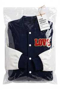 แจ็คเก็ตวาร์ซิตี้ ปักลายด้านหน้า แขนเสื้อสีขาวตัดกัน ตัวอักษร LOVE แบบแอพพลิเค ปกคอเสื้อพับได้ กระดุมหุ้มผ้า กันลม ใส่ได้ทั้งชายและหญิง - Product Image 6