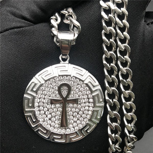 จี้ฮิปฮอปโมอิสซาไนต์สั่งทำพิเศษ ประดับเพชรเต็มตัว ผ่านการทดสอบเพชร เงินแท้ 925 ชุบทอง 18k จี้รูปตัวอักษร ชื่อ หรือตัวเลข สร้อยคอผู้ชาย - Product Image 4