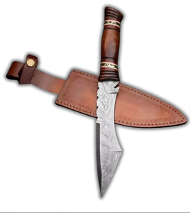 Couteau de camping à lame fixe fait main en acier inoxydable, pointe tombante, bord partiellement dentelé, manche en bois de rose, avec étui en cuir - Product Image 3
